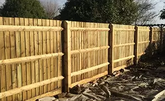 straight closeboard fencing